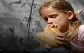 Κοριτσάκι λιποθύμησε απο την πείνα στη Ρόδο