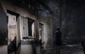 Καμένα σπίτια άφησε πίσω της η πυρκαγιά στην Αχαΐα
